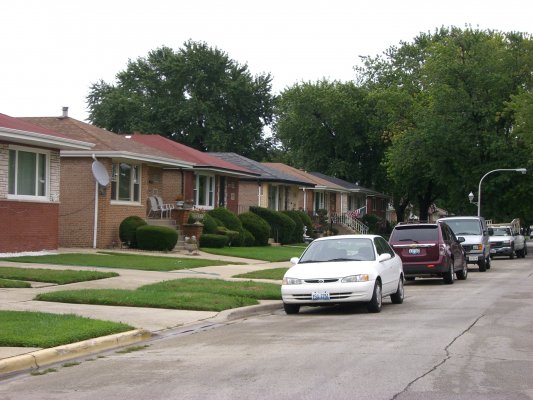 The South Chicago Retrofit Project (SCRP) is an effort to connect residents of the Southeast Side with service providers who can help make their homes more energy efficient, comfortable, and affordable.